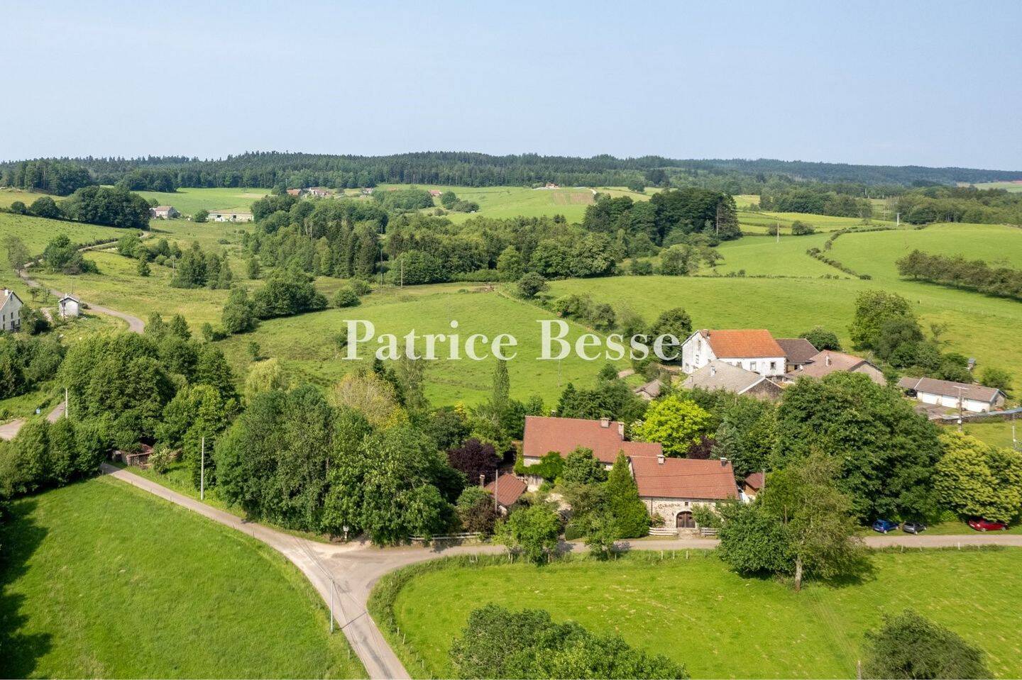 Maison 13 pièces 497 m² · à Luxeuil-les-Bains · 497 m² · 399 000 €