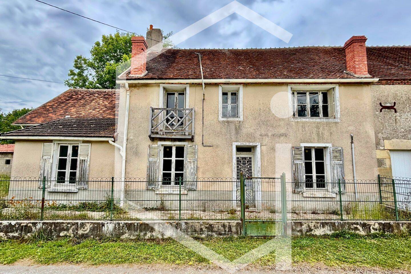 Maison 4 pièces 134 m² · à Cosne-Cours-sur-Loire · 134,2 m² · 39 000 €