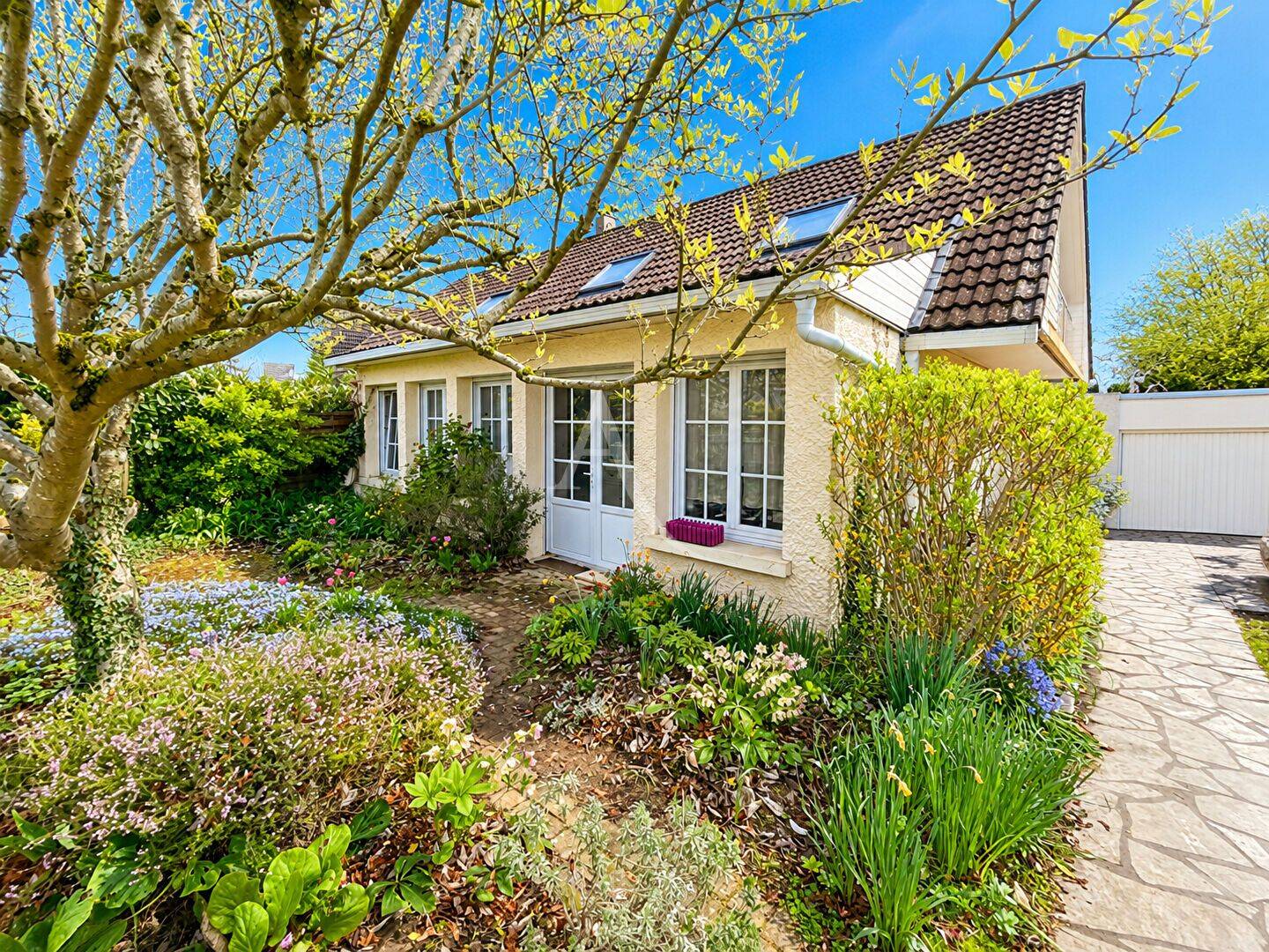 Maison 6 pièces 99 m² · à Meulan-en-Yvelines · 99,3 m² · 315 000 €