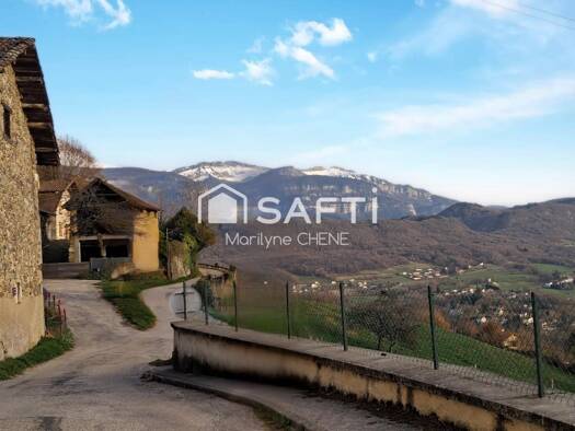 Maison à vendre 212 000 € 5 pièces 3 chambres 120 m² 10 m² de terrain Saint-Étienne-de-Crossey 38960