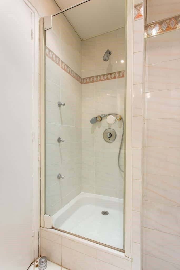Appartement 1 pièce 30 m² · à Paris 10ème Arrondissement · 30 m² · 2 679 €/mois