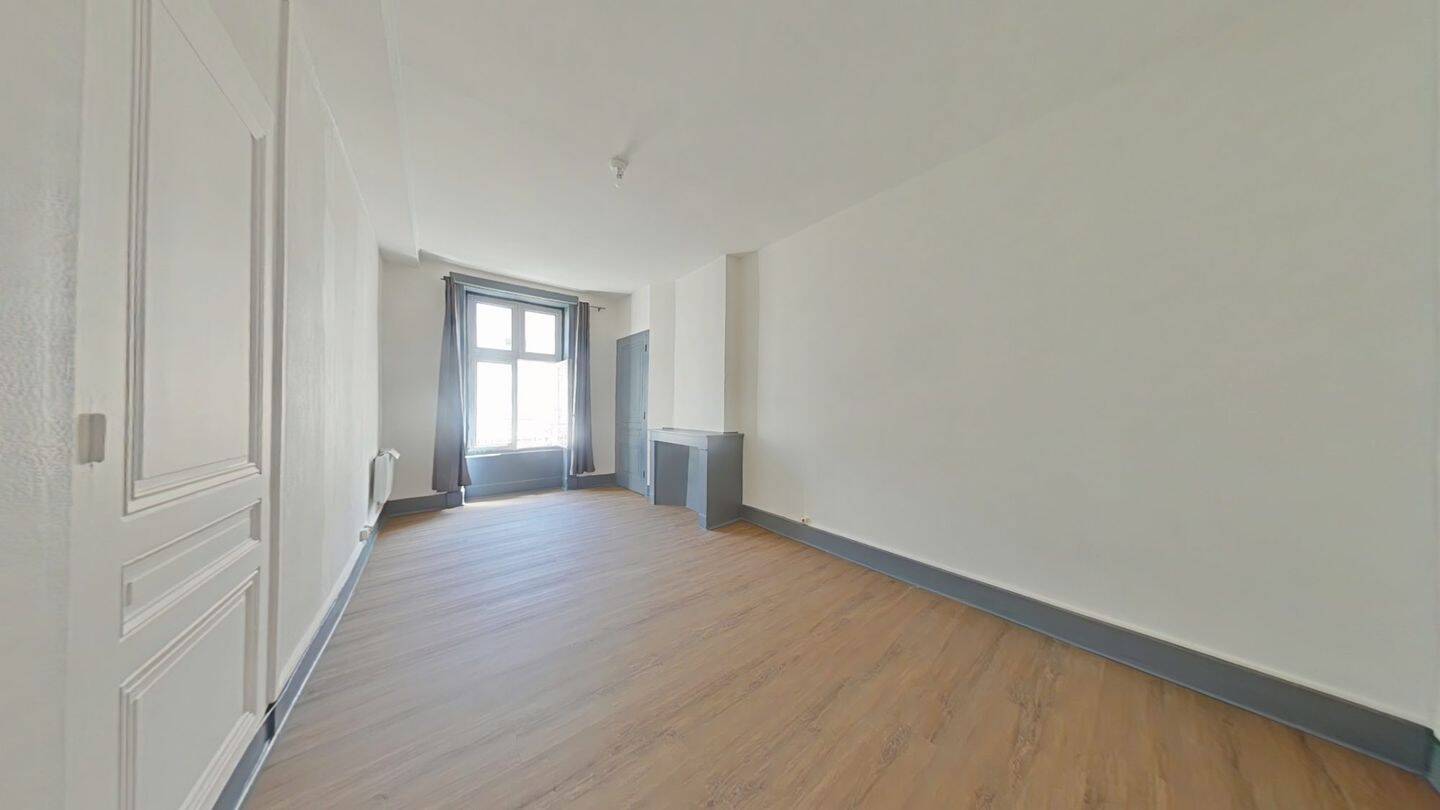 Appartement 1 pièce 38 m² · à Saint-Étienne · 37,5 m² · 385 €