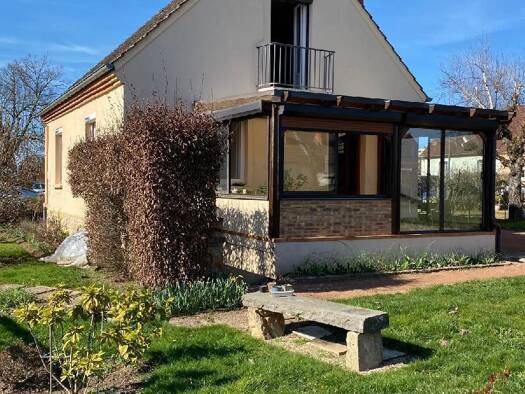 Maison à vendre 189 240 € 4 pièces 2 chambres 96 m² 772 m² de terrain Paray-le-Monial 71600