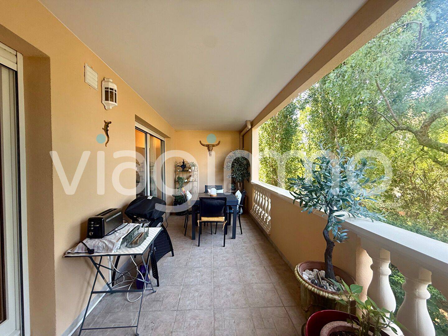 Appartement 4 pièces 102 m² · à La Valette-du-Var · 102 m² · 25 000 €