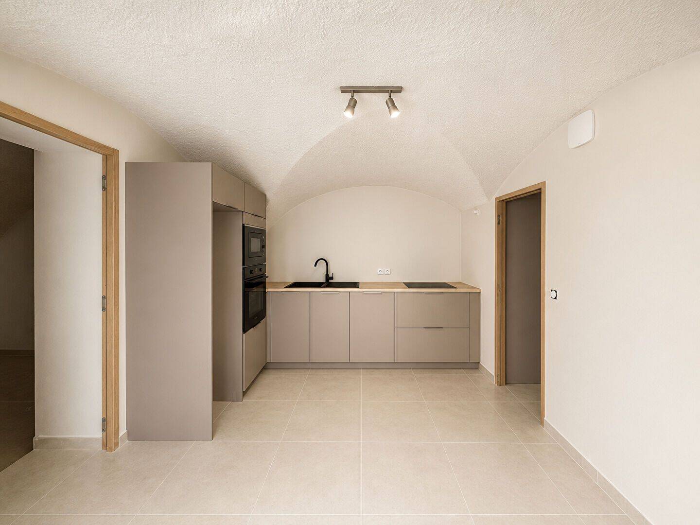 Appartement 2 pièces 37 m² · à Eyguières · 37 m² · 770 €