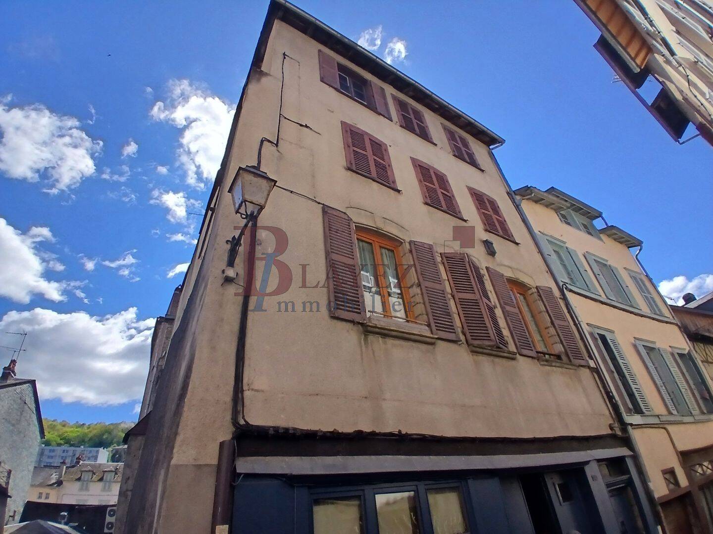 Appartement 5 pièces 87 m² · à Tulle · 87 m² · 14 700 €