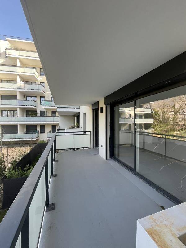 Appartement 3 pièces 66 m² · à Meylan · 66 m² · 1 041 €