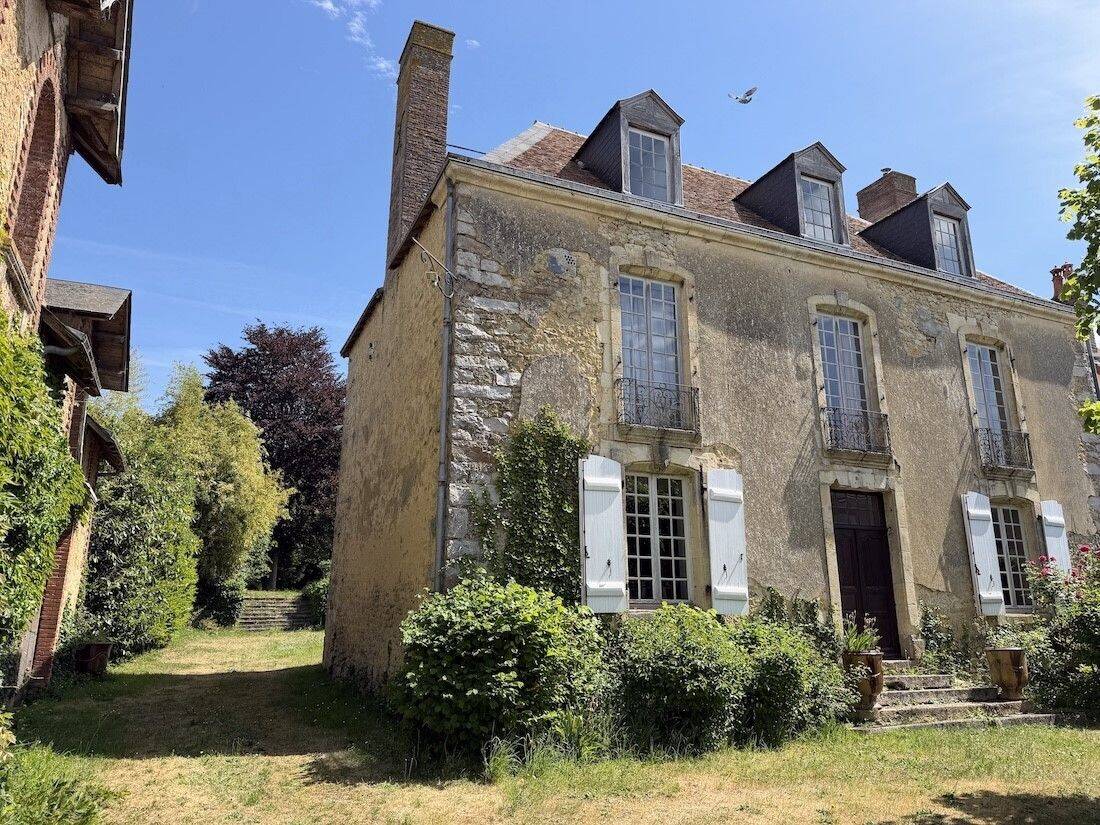 Maison 8 pièces 272 m² · à Nogent-le-Bernard · 272 m² · 424 000 €