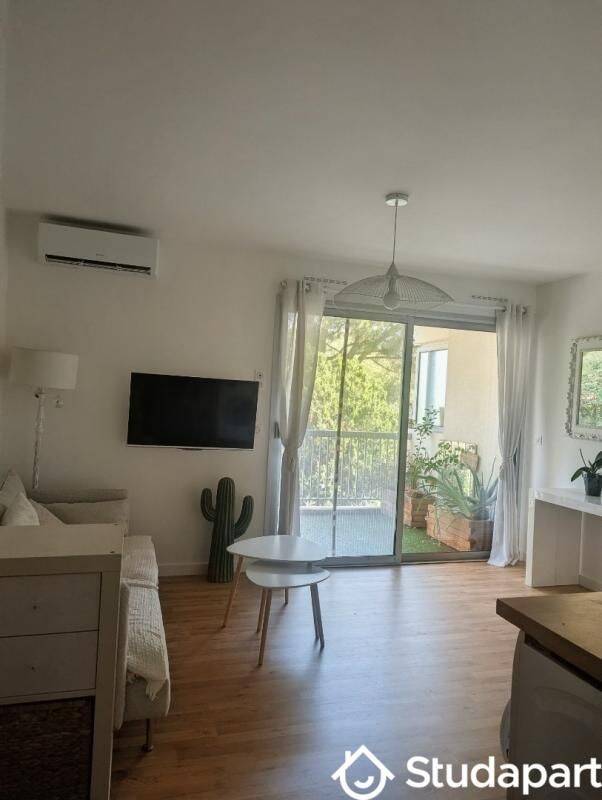 Appartement 1 pièce 32 m² · à Antibes · 32 m² · 990 €