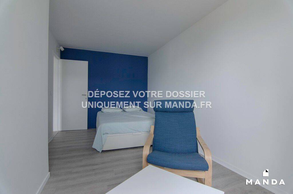 5 pièces 14 m² · à Guyancourt · 14 m² · 605 €