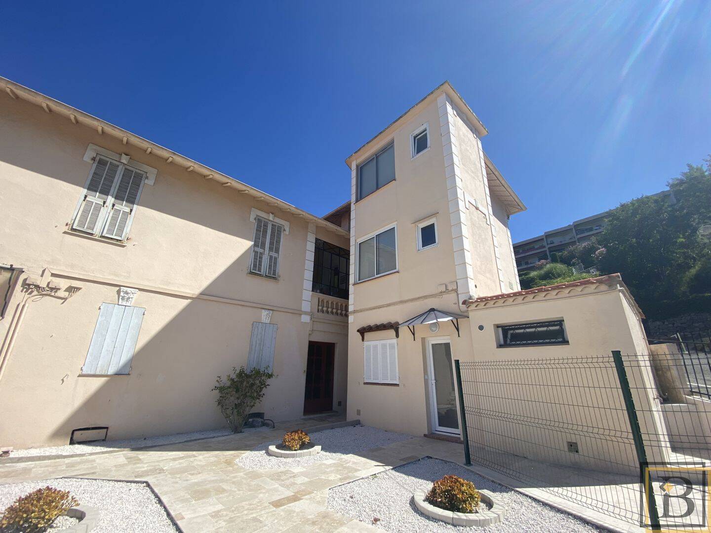 Appartement 1 pièce 27 m² · à Cannes · 27 m² · 680 €