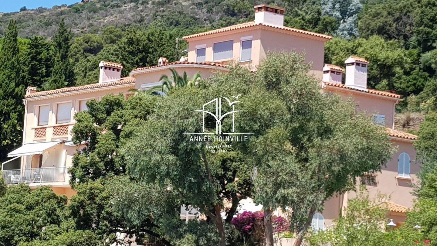 Appartement 2 pièces 84 m² · à Rayol-Canadel-sur-Mer · 84,4 m² · 1 180 000 €