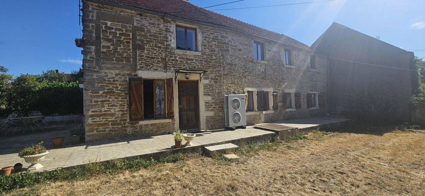Maison 8 pièces 190 m² · à Oisy · 190 m² · 235 000 €