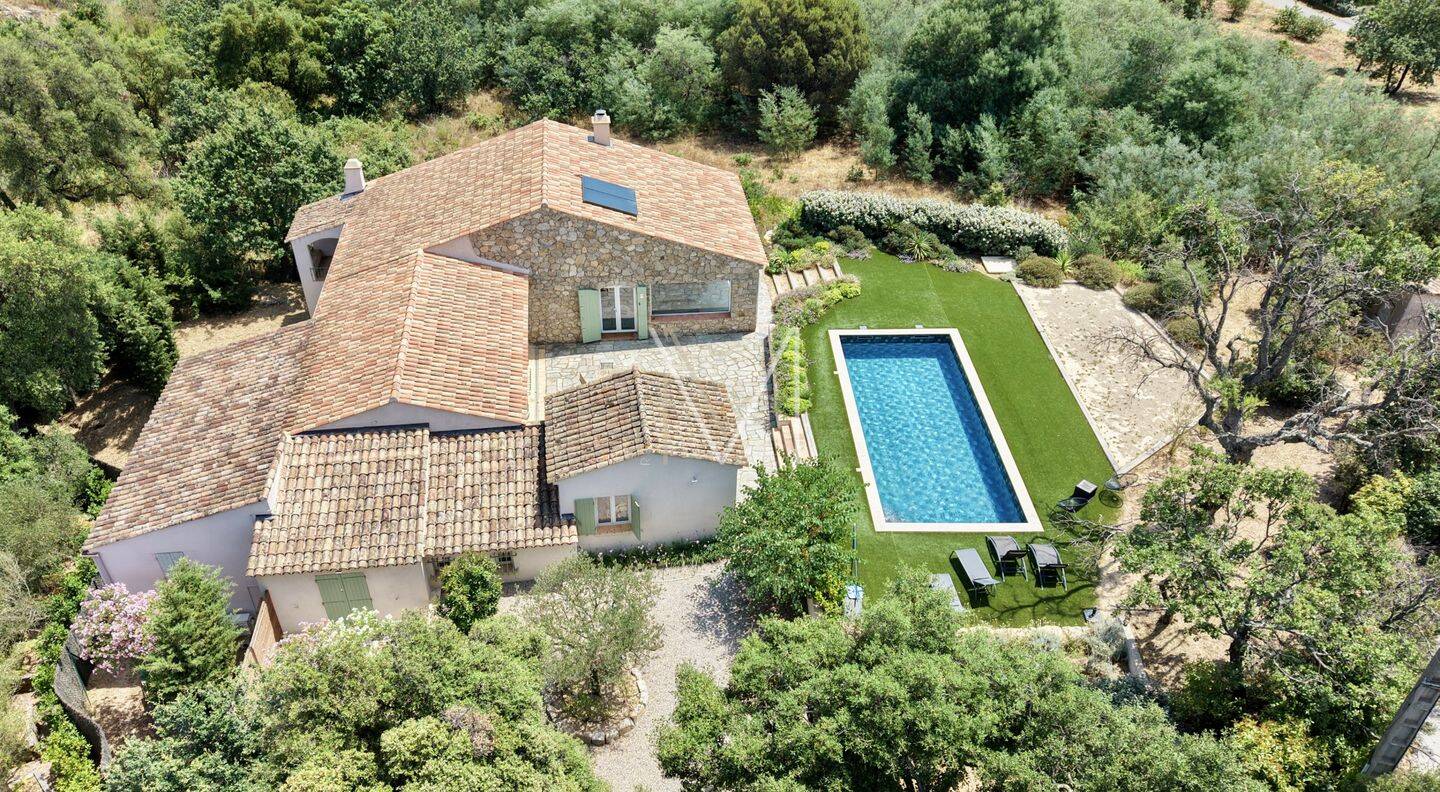 Maison 6 pièces 200 m² · à Le Plan-de-la-Tour · 200 m² · 1 270 000 €