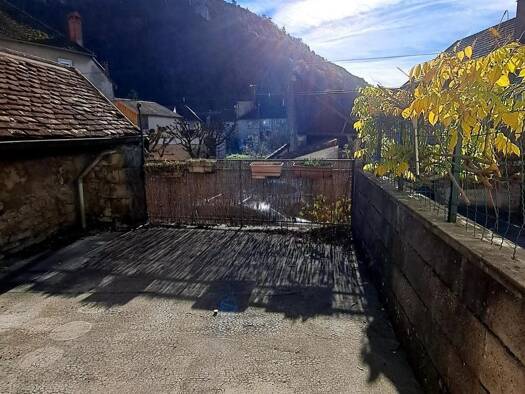 Maison à vendre 117 000 € 4 pièces 2 chambres 96 m² 90 m² de terrain Poligny 39800