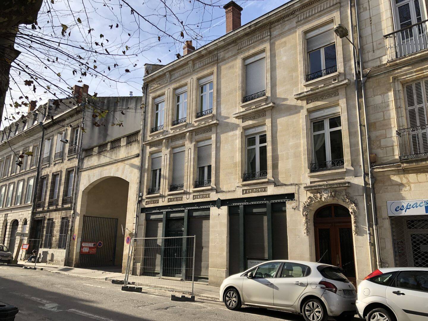 Appartement 6 pièces 222 m² · à Bordeaux · 221,7 m² · 3 460 €