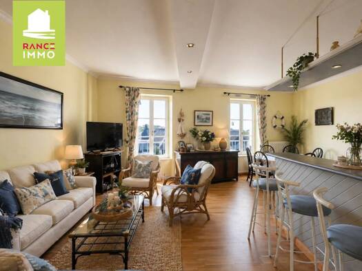 Appartement à vendre 370 000 € 4 pièces 3 chambres 75,8 m² 3ème étage Gare-La Saudrais-La Vicomte Dinard 35800