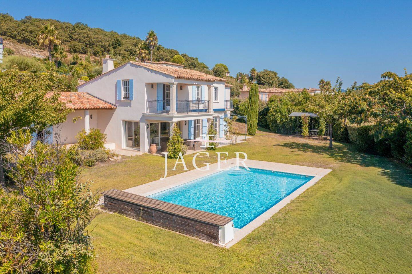 Maison 6 pièces 220 m² · à Grimaud · 220 m² · 1 995 000 €