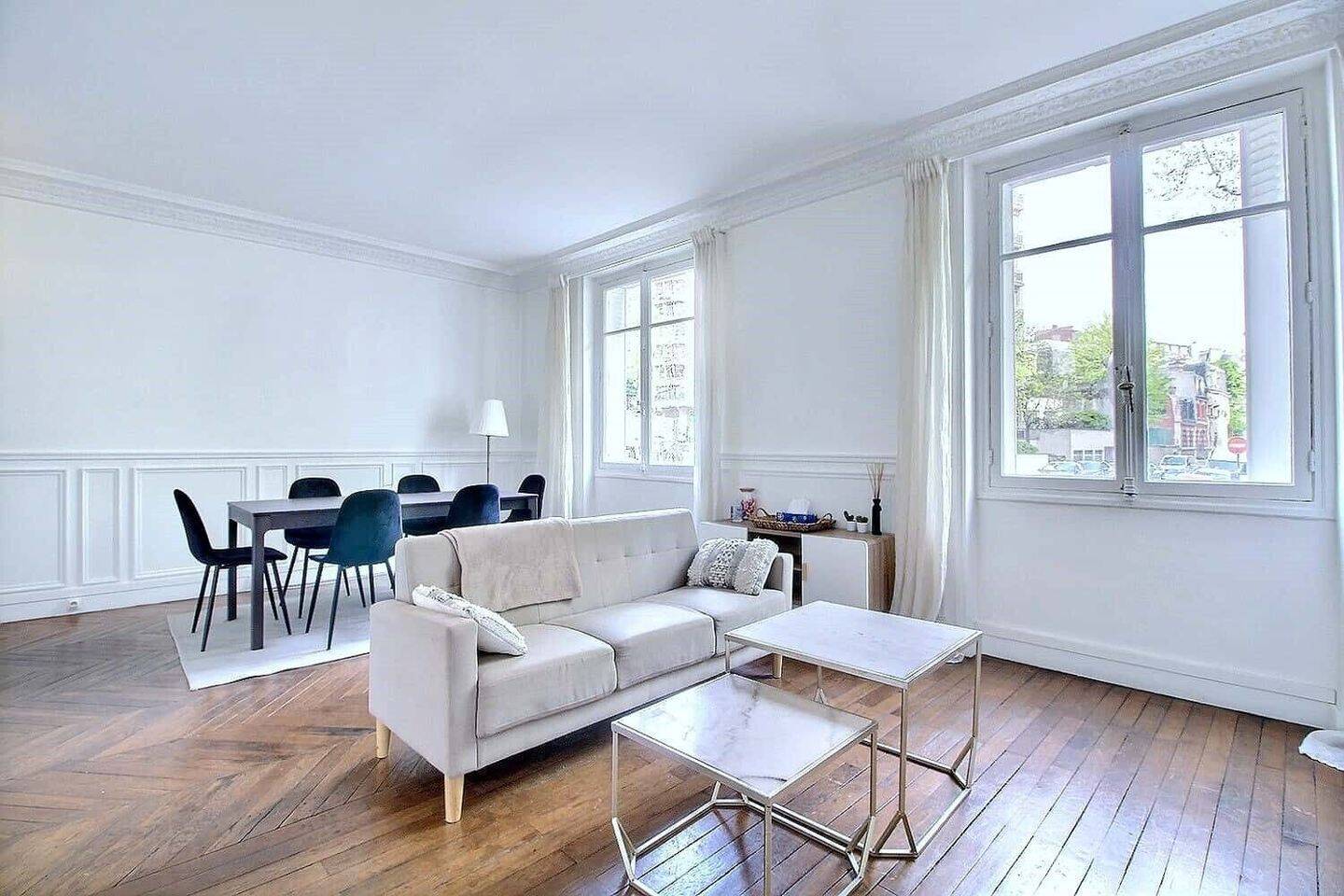 Appartement 1 pièce 52 m² · à Paris 16ème Arrondissement · 52 m² · 1 944 €