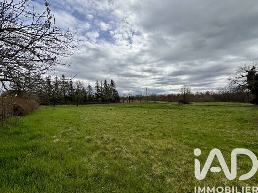 Terrain constructible à vendre 40 000 € 3 659 m² de terrain Archignac 24590