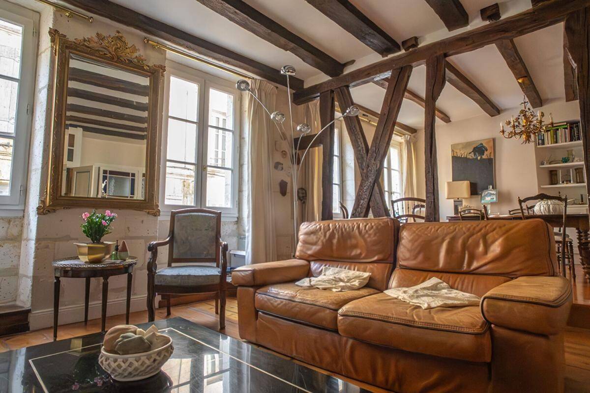 Maison 8 pièces 202 m² · à Angoulême · 202 m² · 259 980 €