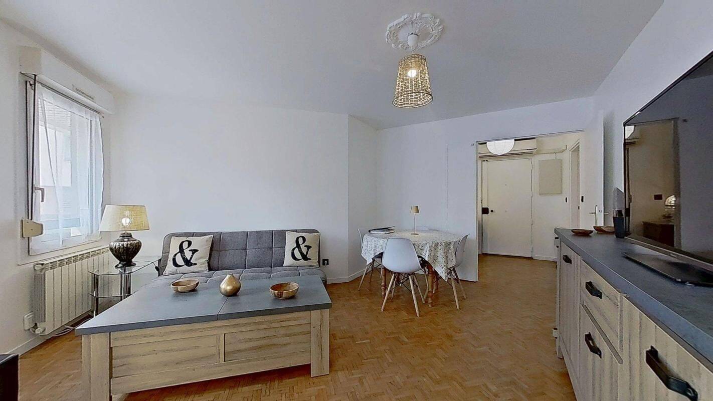 Appartement 3 pièces 72 m² · à Lyon 8ème Arrondissement · 72 m² · 1 250 €/mois