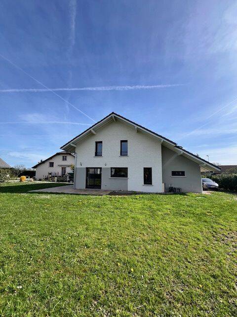 Maison 5 pièces 104 m² · à Excenevex · 104 m² · 1 925 €/mois