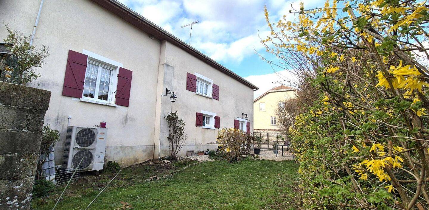Maison 7 pièces 150 m² · à Doulevant-le-Château · 150 m² · 135 000 €