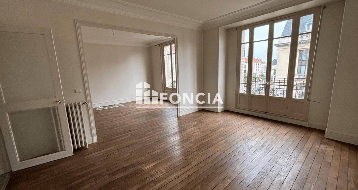 Appartement 4 pièces 96 m² · à Saint-Maur-des-Fossés · 95,9 m² · 1 985 €