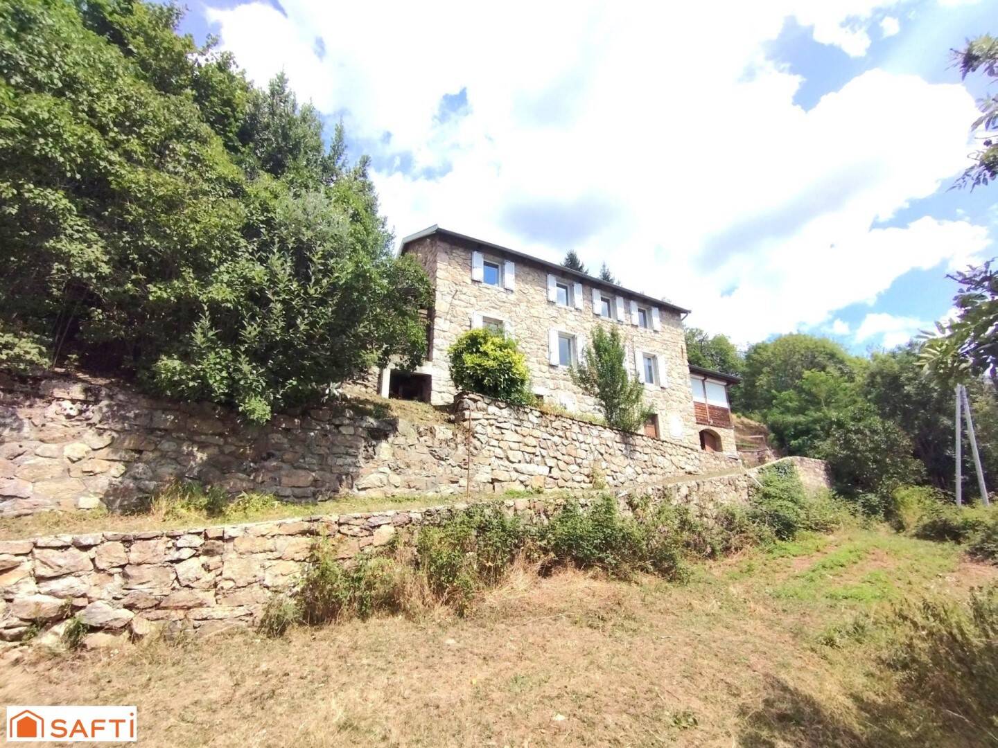 Maison 6 pièces 228 m² · à Lachapelle-sous-Chanéac · 228 m² · 410 000 €