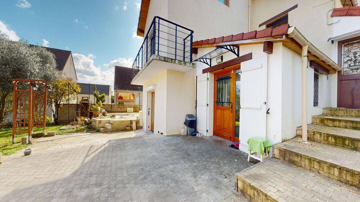Maison 5 pièces 110 m² · à Thiais · 110 m² · 425 000 €