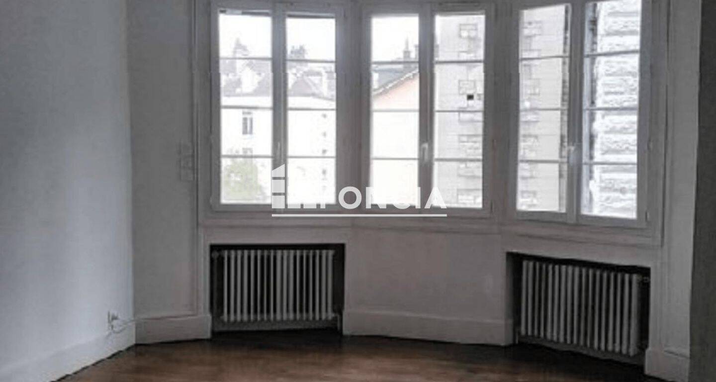 Appartement 2 pièces 68 m² · à Grenoble · 68,5 m² · 953 €/mois
