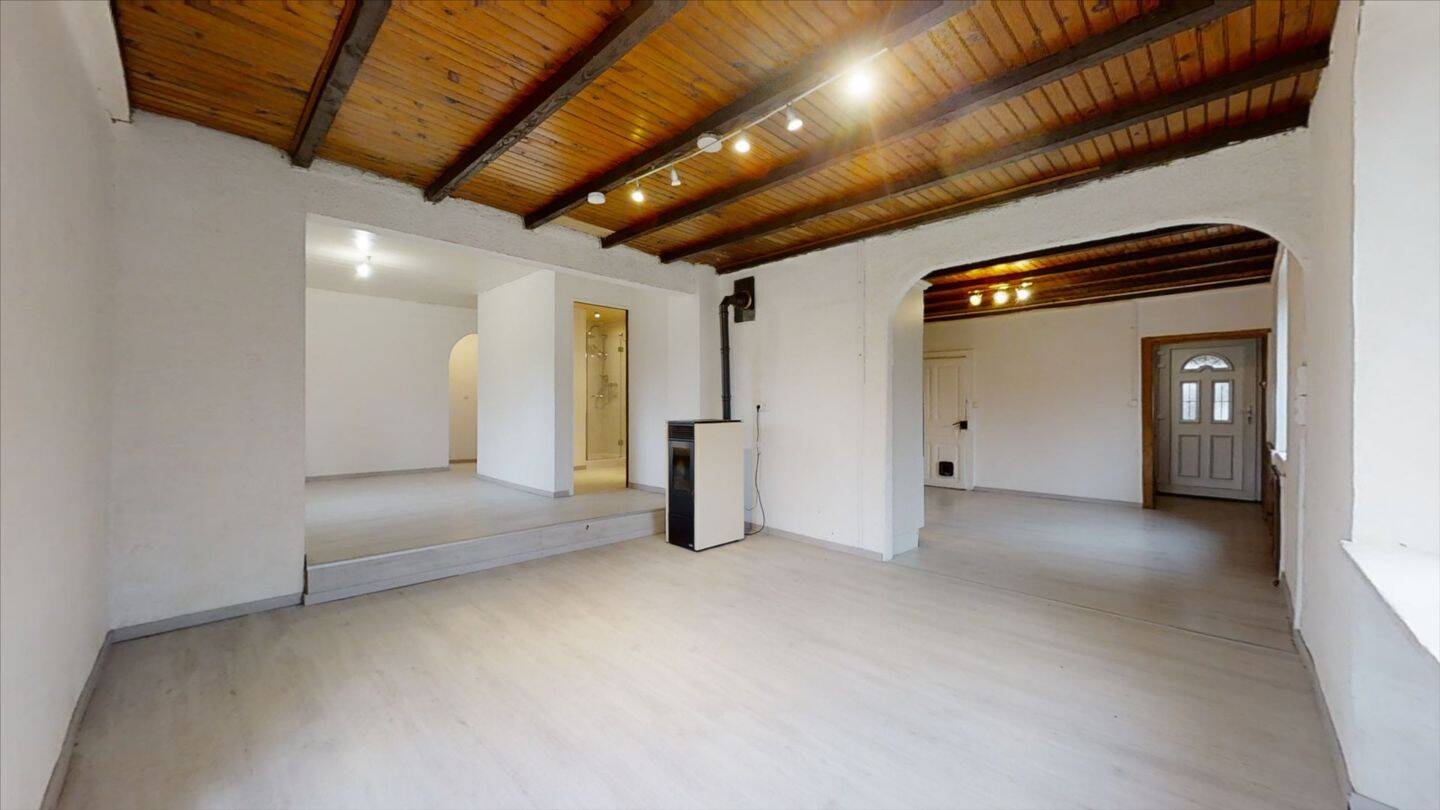 Maison 6 pièces 131 m² · à Villers-Chief · 131 m² · 990 €/mois