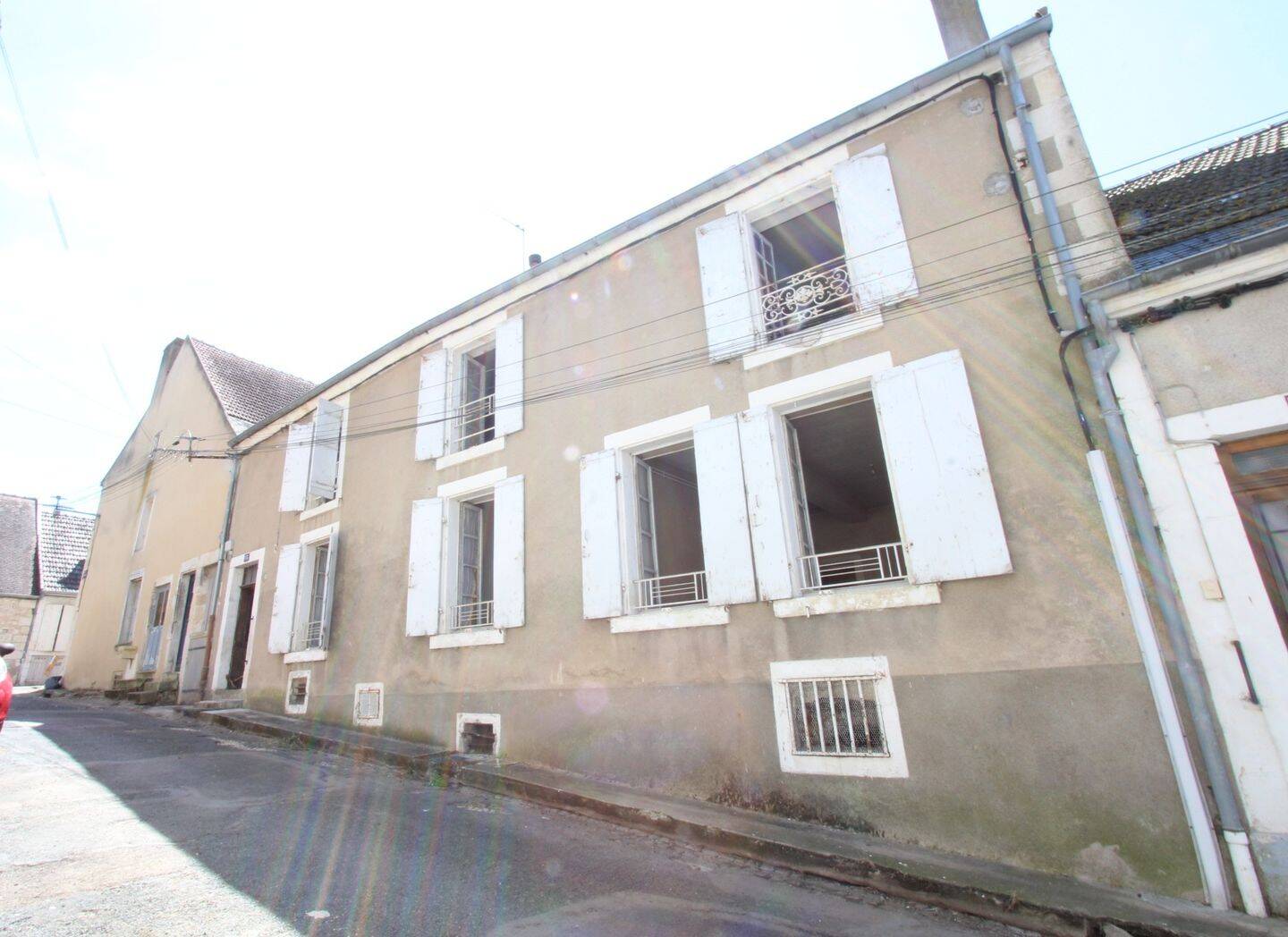 Maison 3 pièces 82 m² · à La Charité-sur-Loire · 81,6 m² · 24 900 €