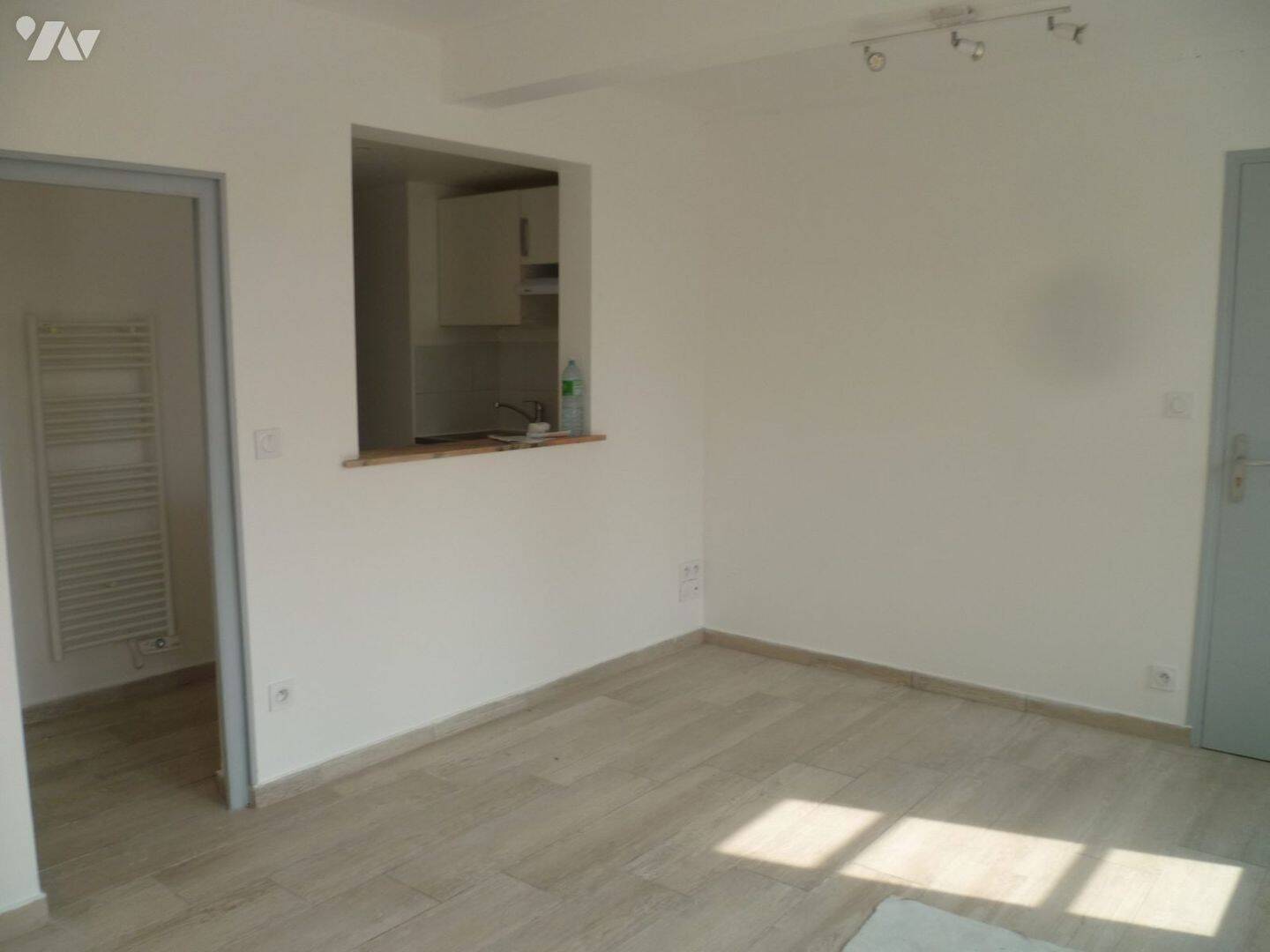Appartement 1 pièce 25 m² · à Pont-l'Évêque · 24,9 m² · 450 €/mois