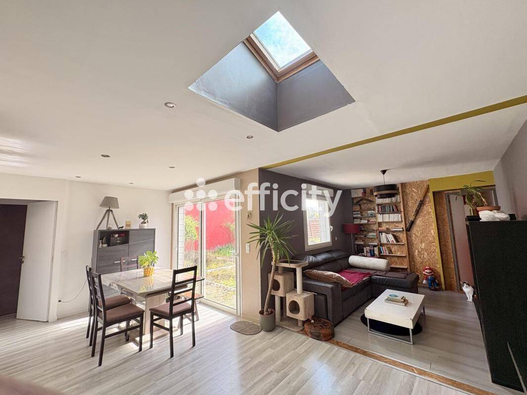 Maison 6 pièces 114 m² · à Rezé · 114 m² · 285 000 €