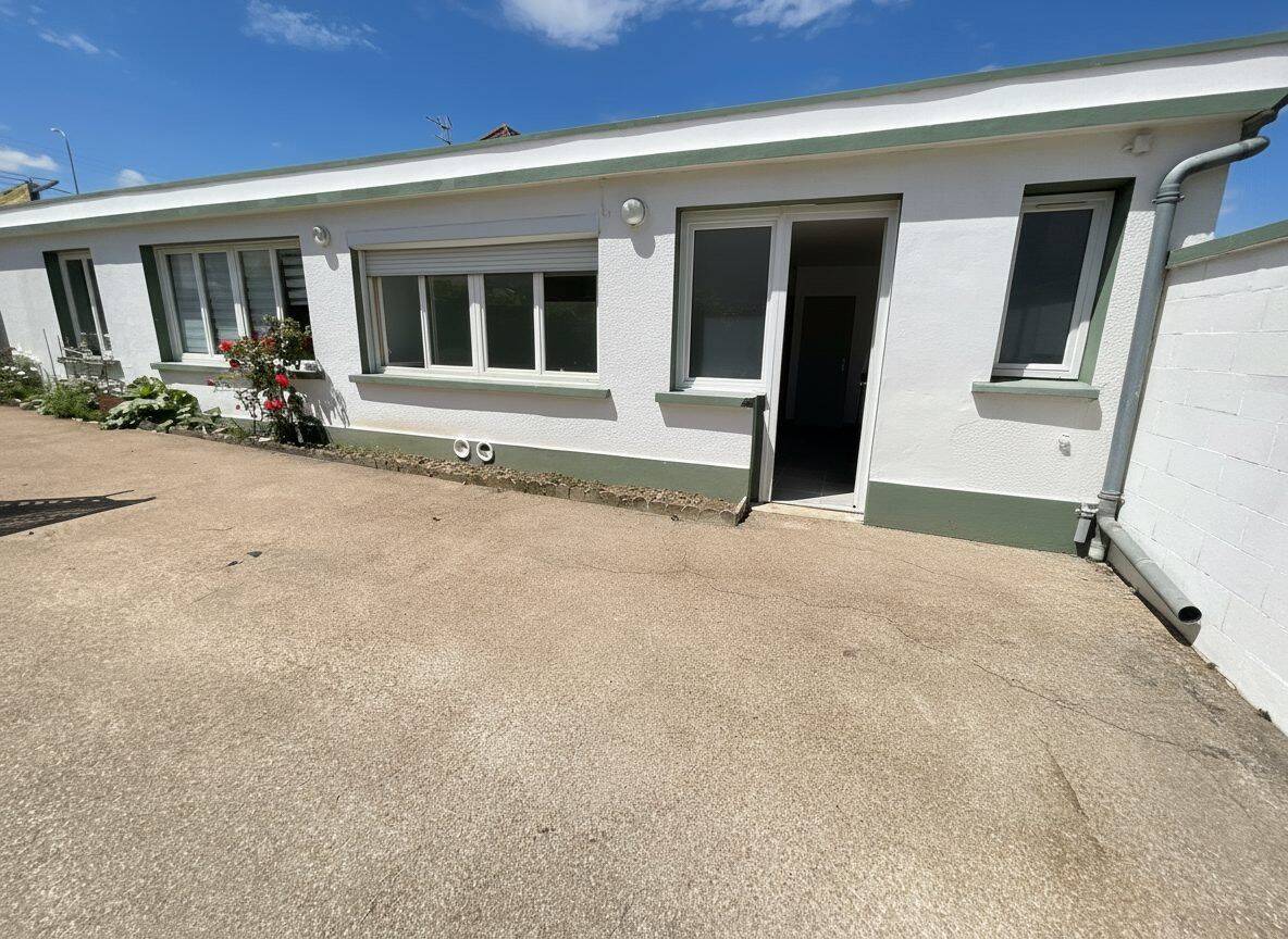 Maison 4 pièces 76 m² · à Saint-Julien-les-Villas · 76 m² · 142 000 €