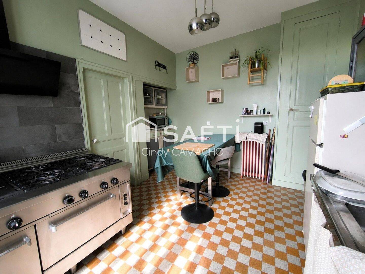 Maison 9 pièces 279 m² · à Ailly-sur-Noye · 279 m² · 320 000 €