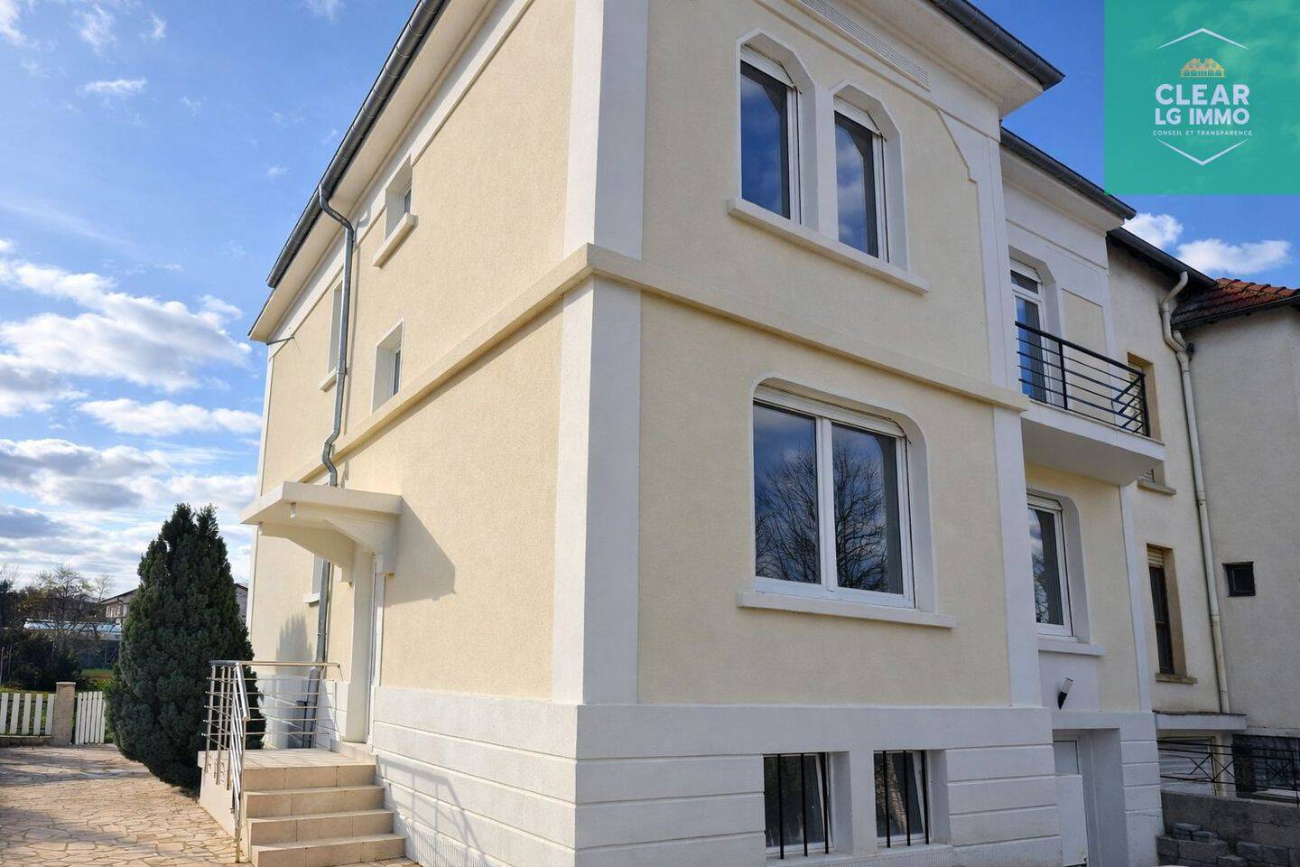 Maison 9 pièces 270 m² · à Thionville · 270 m² · 489 000 €