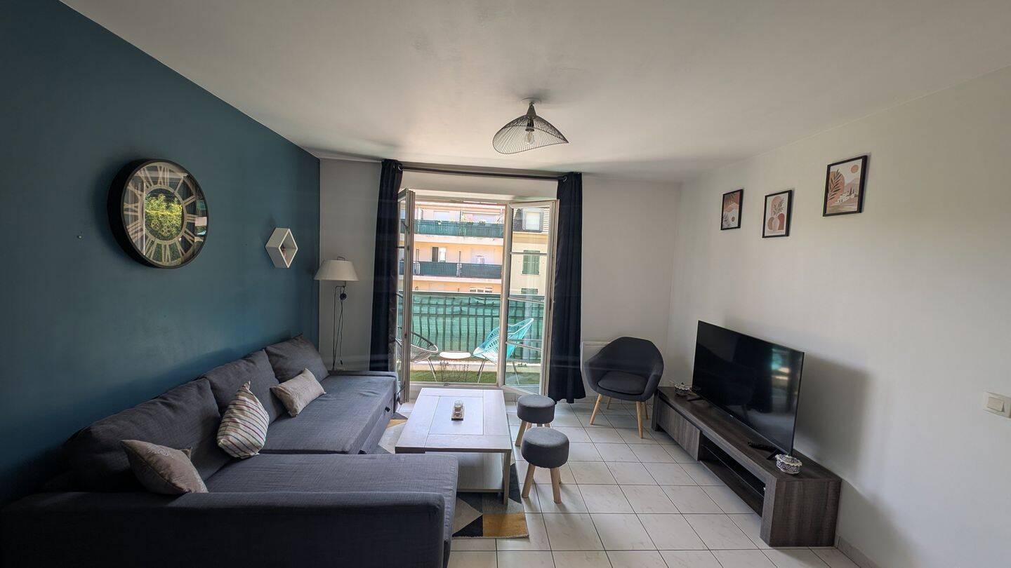 Appartement 2 pièces 38 m² · à Fontenay-le-Fleury · 38 m² · 950 €