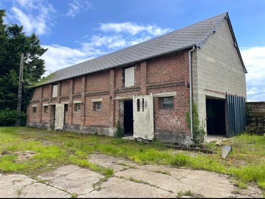 Maison à vendre 90 000 € 1 pièce 250 m² Bézu-la-Forêt 27480
