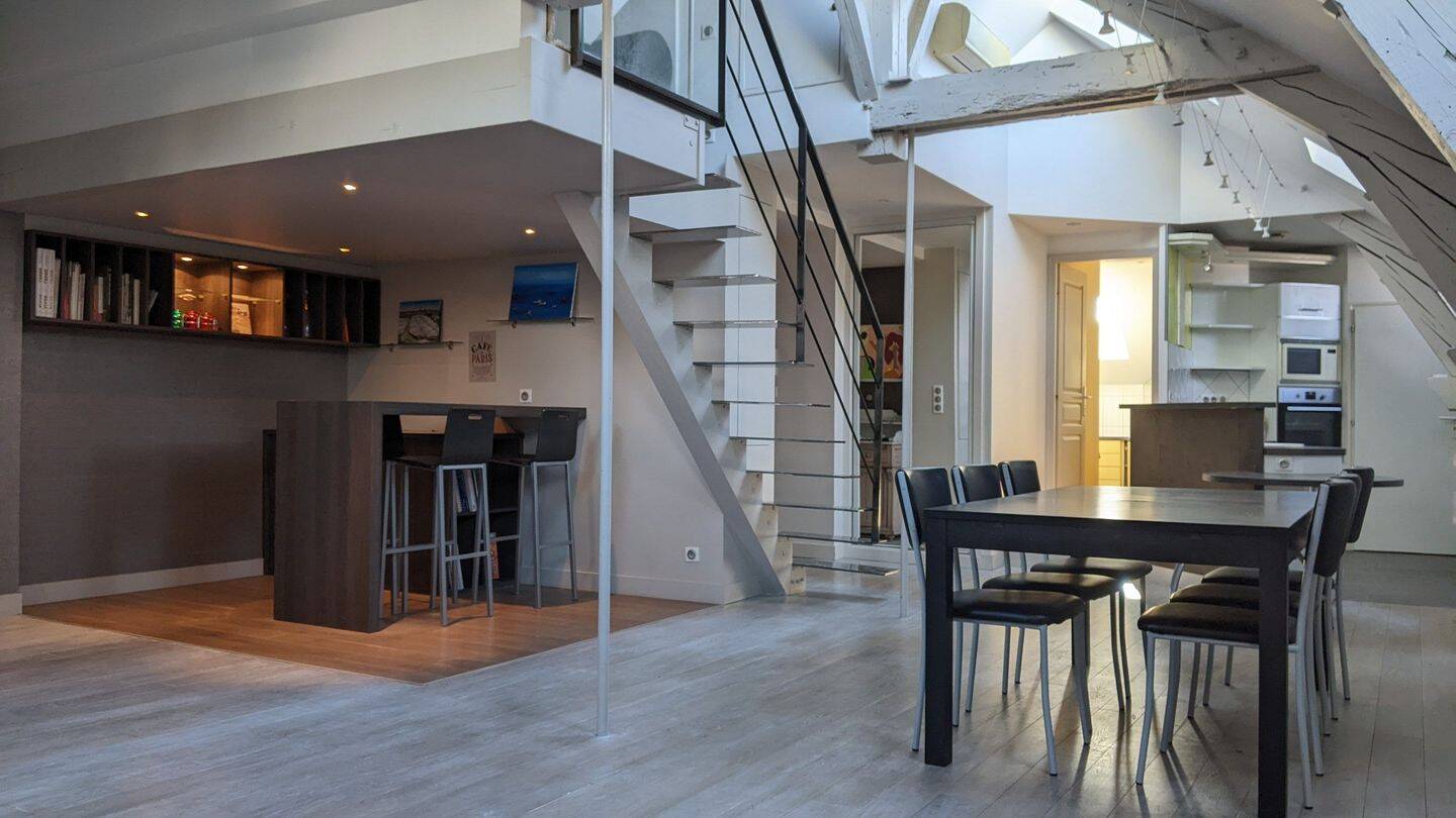 Appartement 6 pièces 146 m² · à Aix-les-Bains · 146 m² · 1 550 €/mois