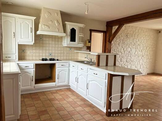 Maison à vendre 165 000 € 4 pièces 3 chambres 105 m² 460 m² de terrain Baugé-en-Anjou 49150