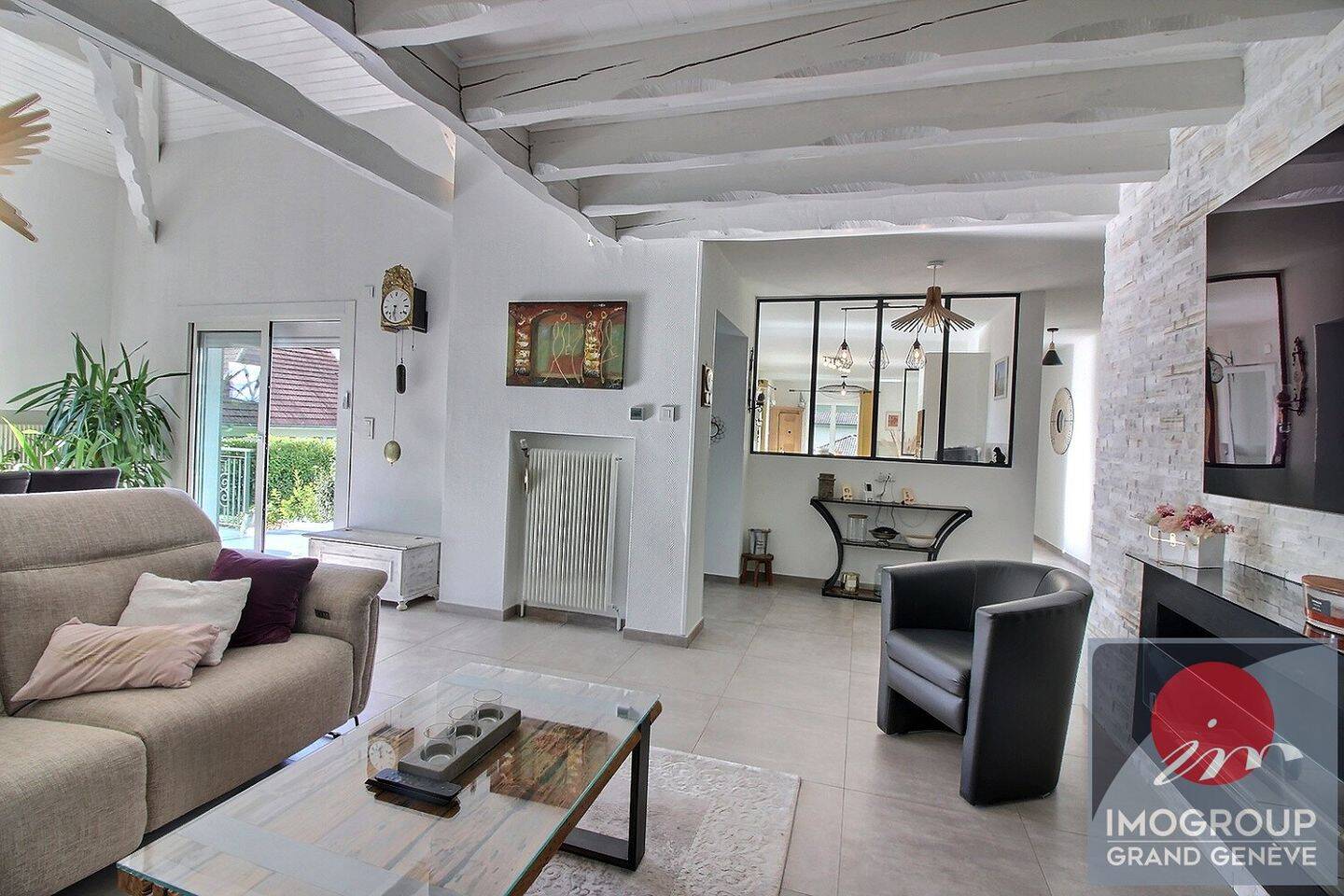 Maison 5 pièces 224 m² · à Divonne-les-Bains · 223,5 m² · 1 070 000 €