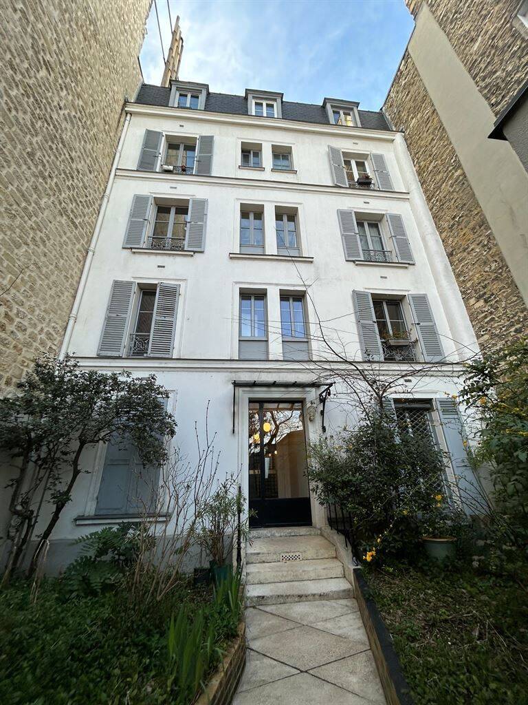 Appartement 2 pièces 43 m² · à Paris 16ème Arrondissement · 43 m² · 1 450 €/mois