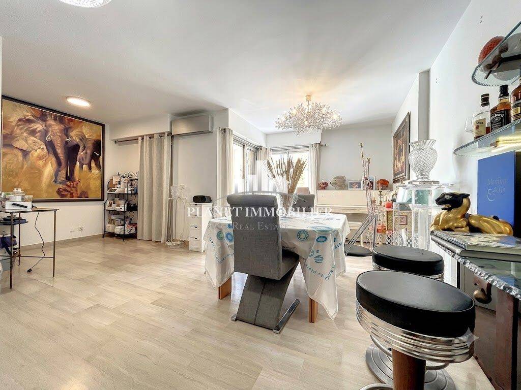 Appartement 5 pièces 132 m² · à Cannes · 132 m² · 530 000 €