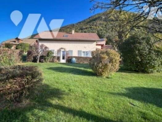 Maison à vendre 330 000 € 4 pièces 3 chambres 105 m² 1 674 m² de terrain Montmaur 05400