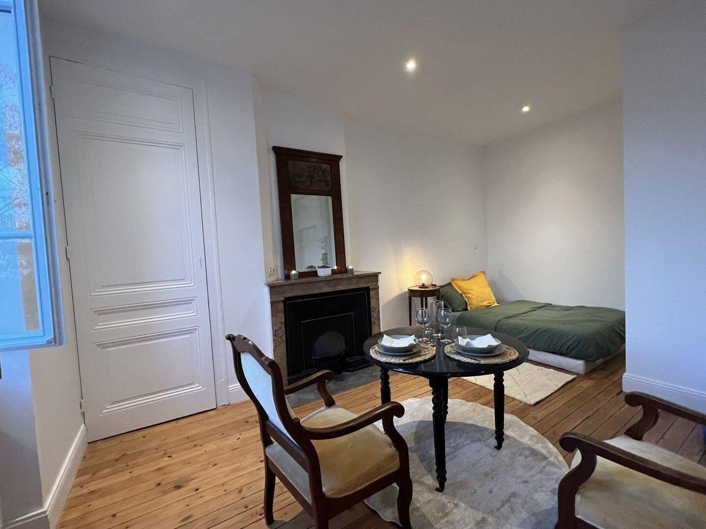 Appartement 1 pièce 24 m² · à Lyon 8ème Arrondissement · 24 m² · 928 €/mois