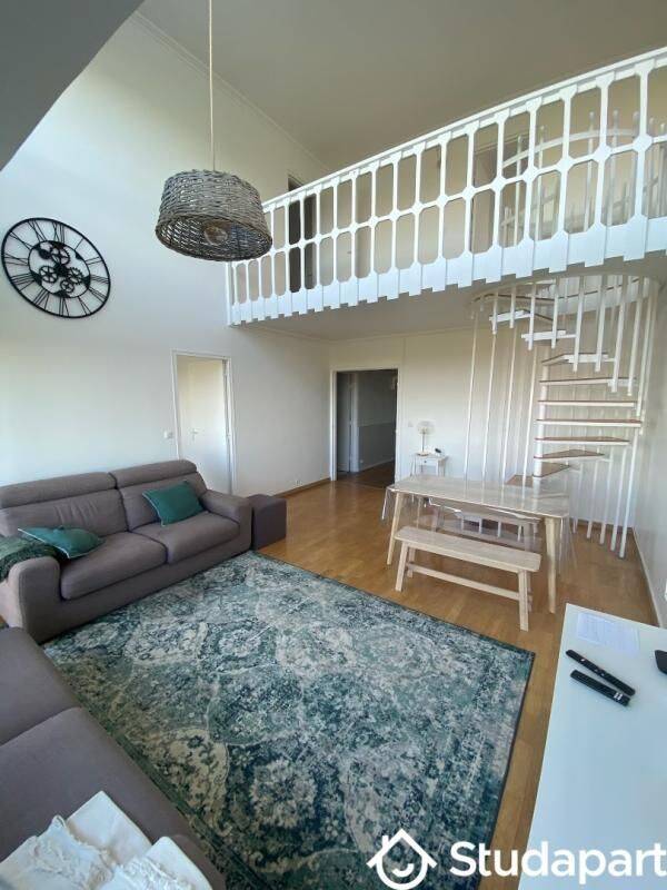 1 pièce 13 m² · à Pontoise · 13 m² · 610 €/mois