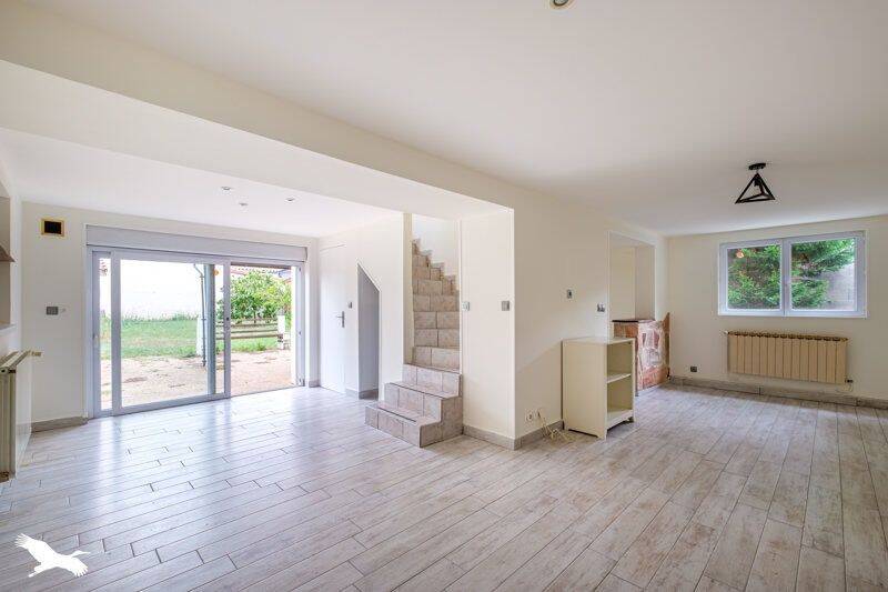 Maison 4 pièces 103 m² · à Bron · 103 m² · 325 000 €